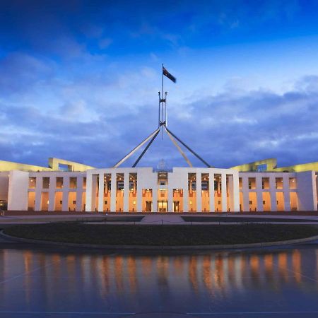 Oxley Court Serviced Apartments Canberra Exteriör bild