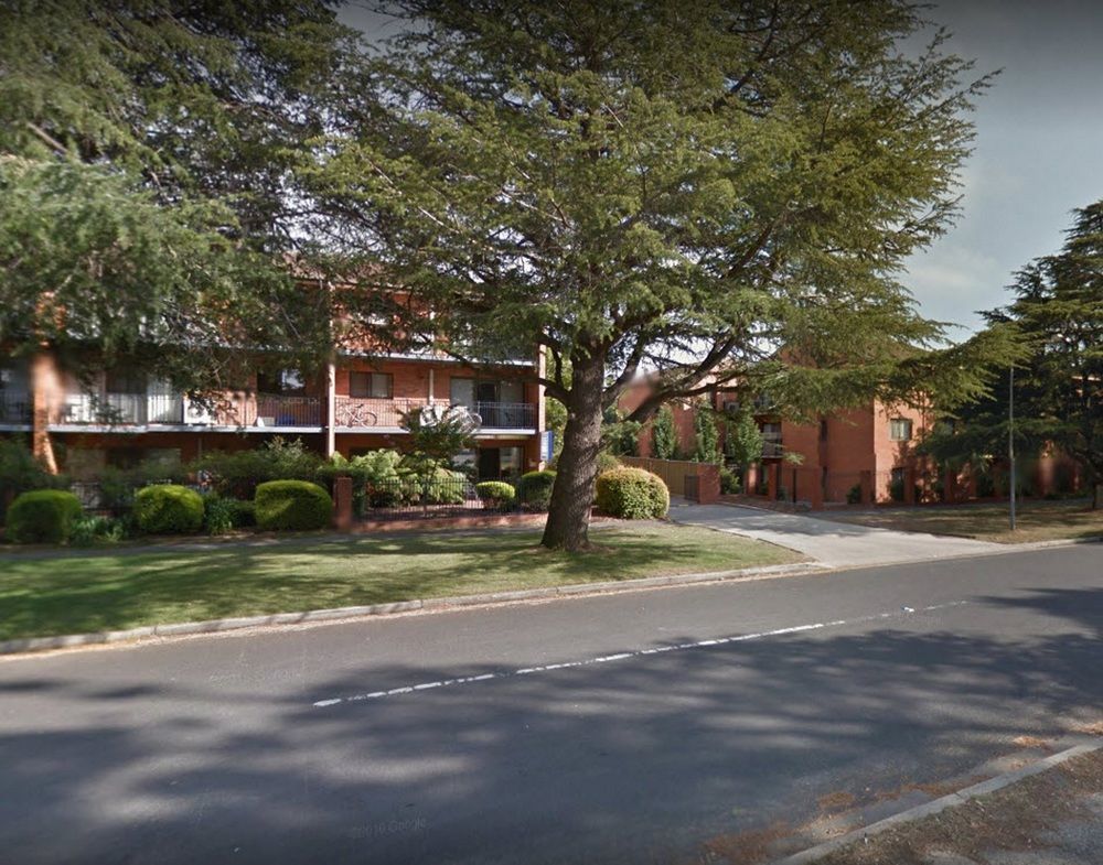 Oxley Court Serviced Apartments Canberra Exteriör bild